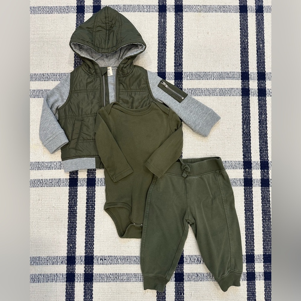 Tucker + Tate Olive and Gray Jacket with Primary onesie and joggers set (6-12m)